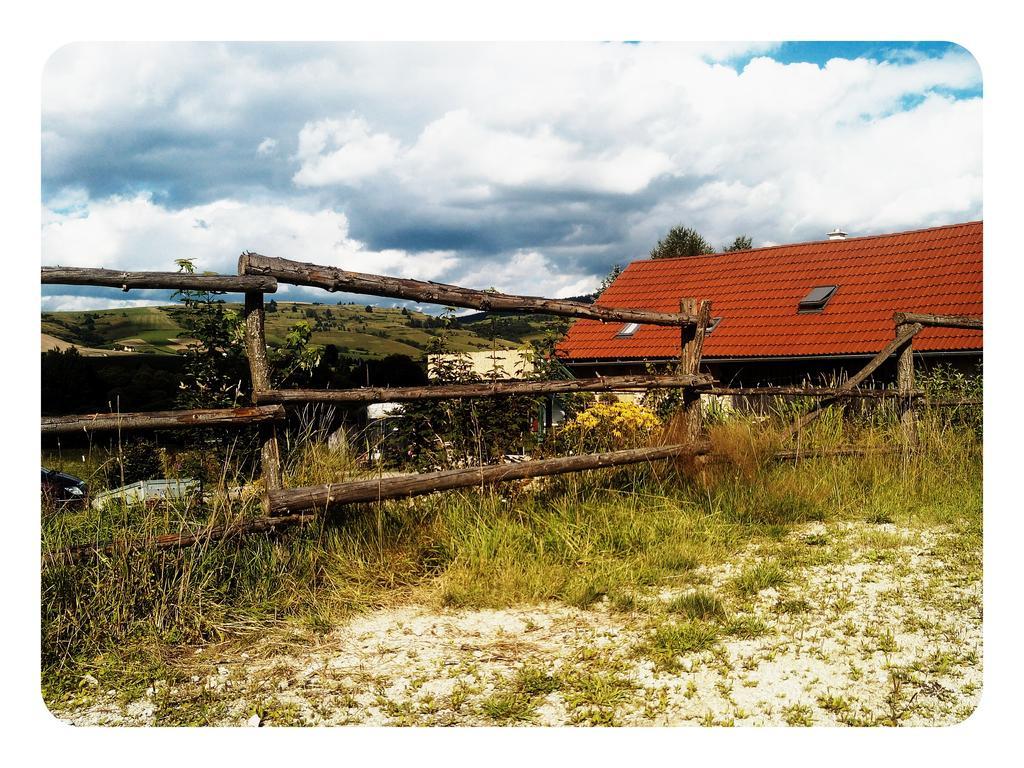 Kozí Dvor Rohozná Apartamento Brezno Exterior foto